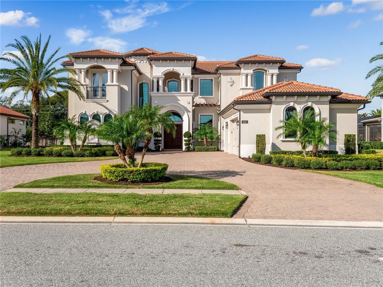 4011 Isabella Circle in Windermere